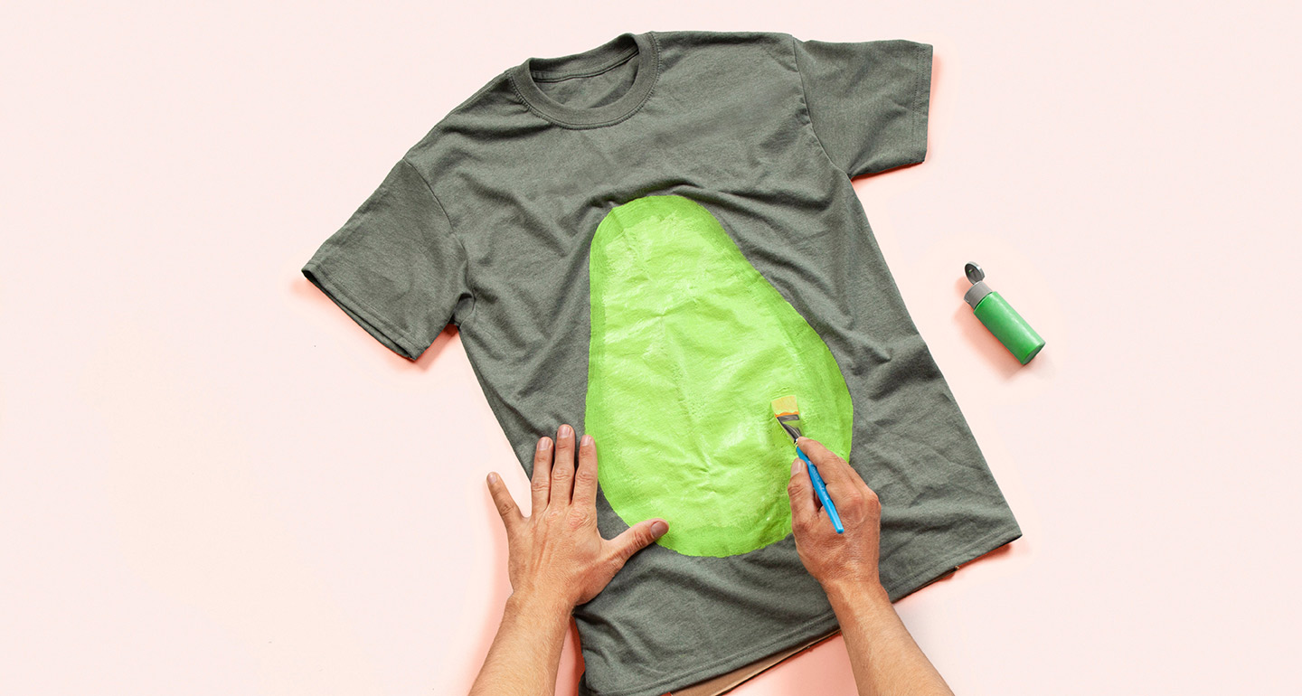Step 3: Paint shirt with an avocado half with the green fabric paint.